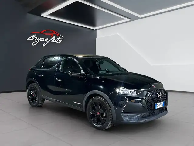 DS Automobiles DS 3 Crossback view 2