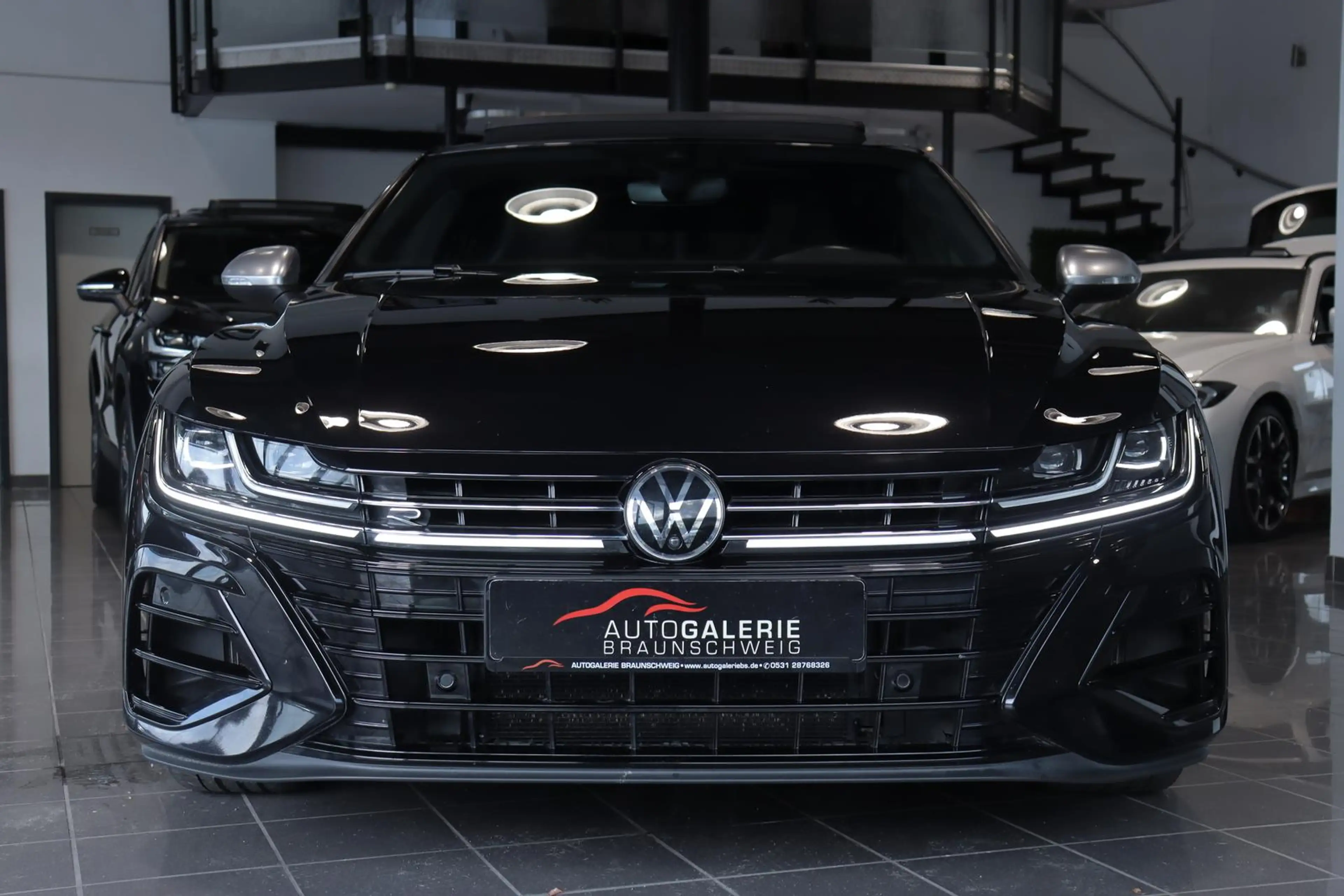Volkswagen Arteon 2.0 TSI R 4Motion *PANO*MATRIX*20-ZOLL* — photo 6