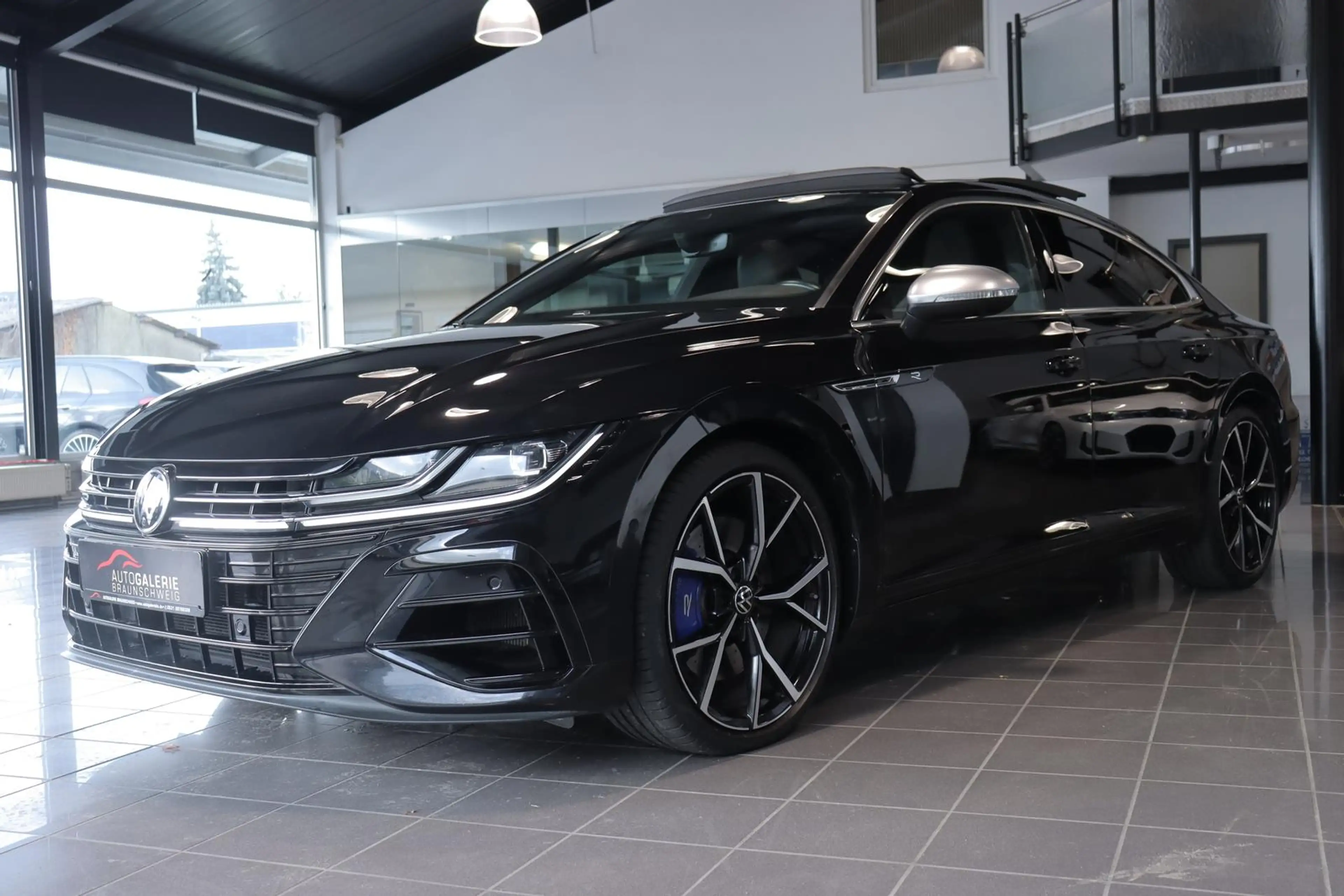 Volkswagen Arteon 2.0 TSI R 4Motion *PANO*MATRIX*20-ZOLL* — photo 2