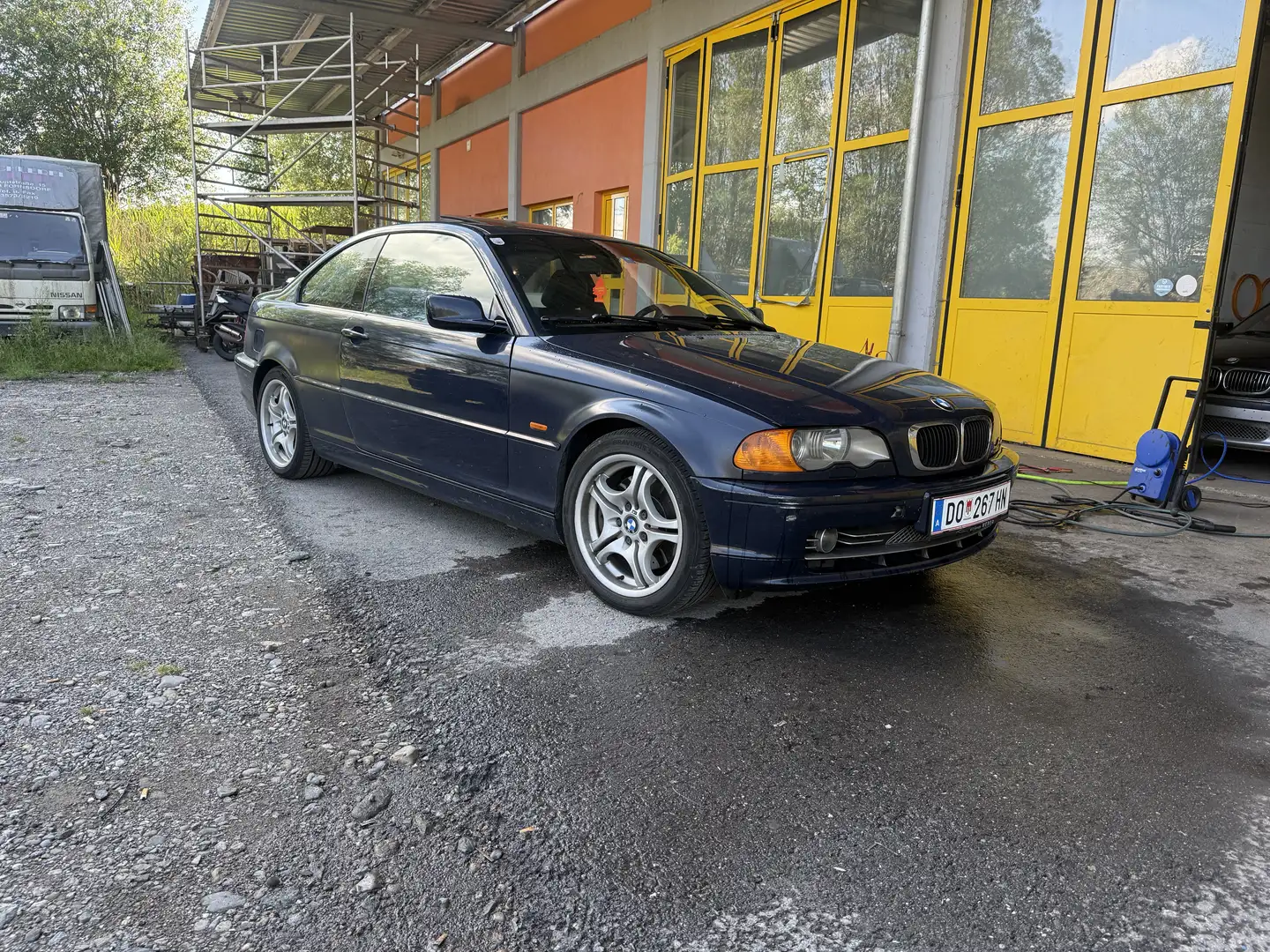 BMW 330 Ci - 1
