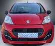 Peugeot 107 1.0e - 68ch (4 cv) 12V - BVM5 - 5 Portes - Rouge - BLUE LION Access %2B 2013 Rot - thumbnail 3