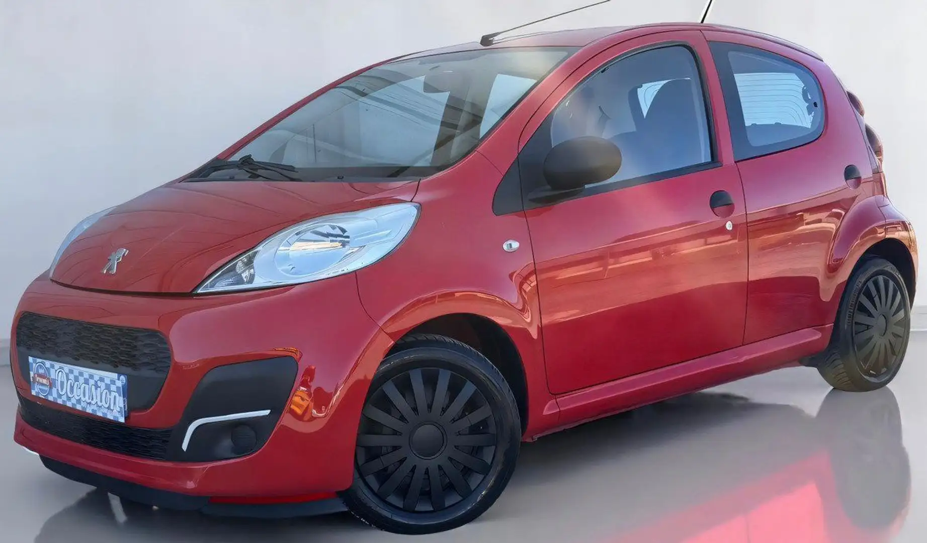 Peugeot 107 1.0e - 68ch (4 cv) 12V - BVM5 - 5 Portes - Rouge - BLUE LION Access %2B 2013 Rot - 1
