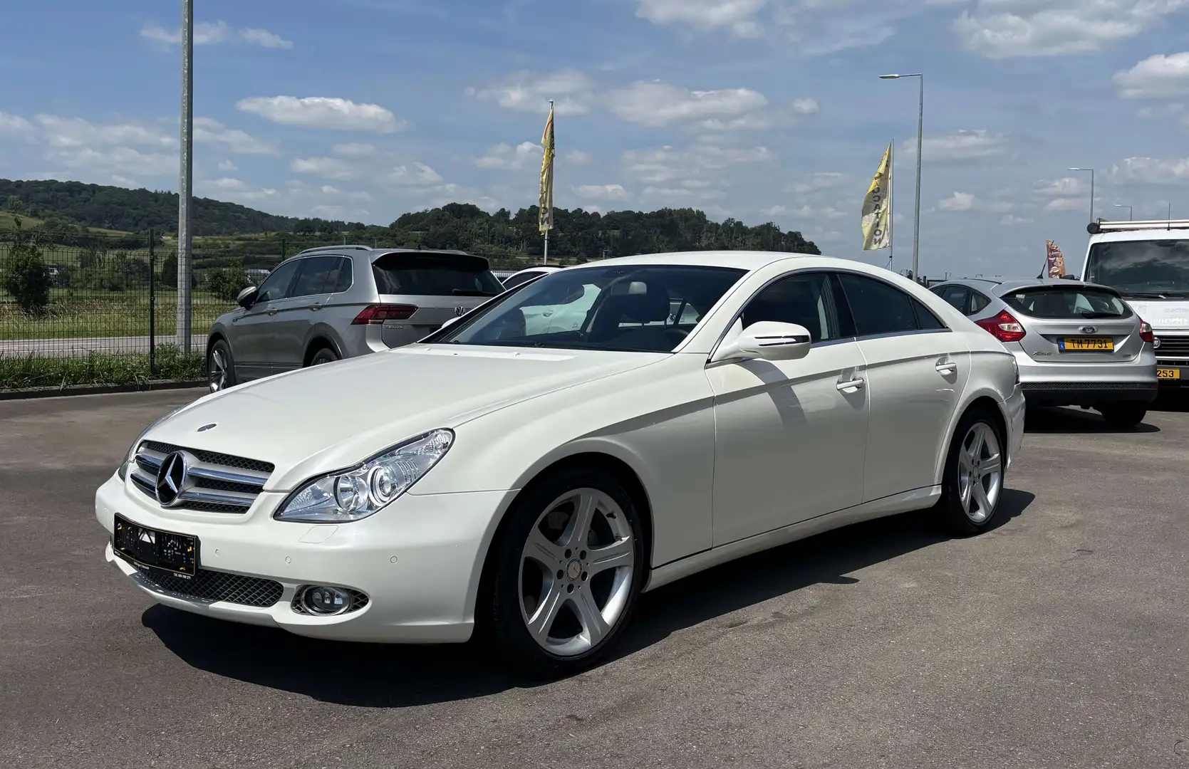 Mercedes-Benz CLS 350 CGI 7G-TRONIC Coupé **35.000km** Biały - 1