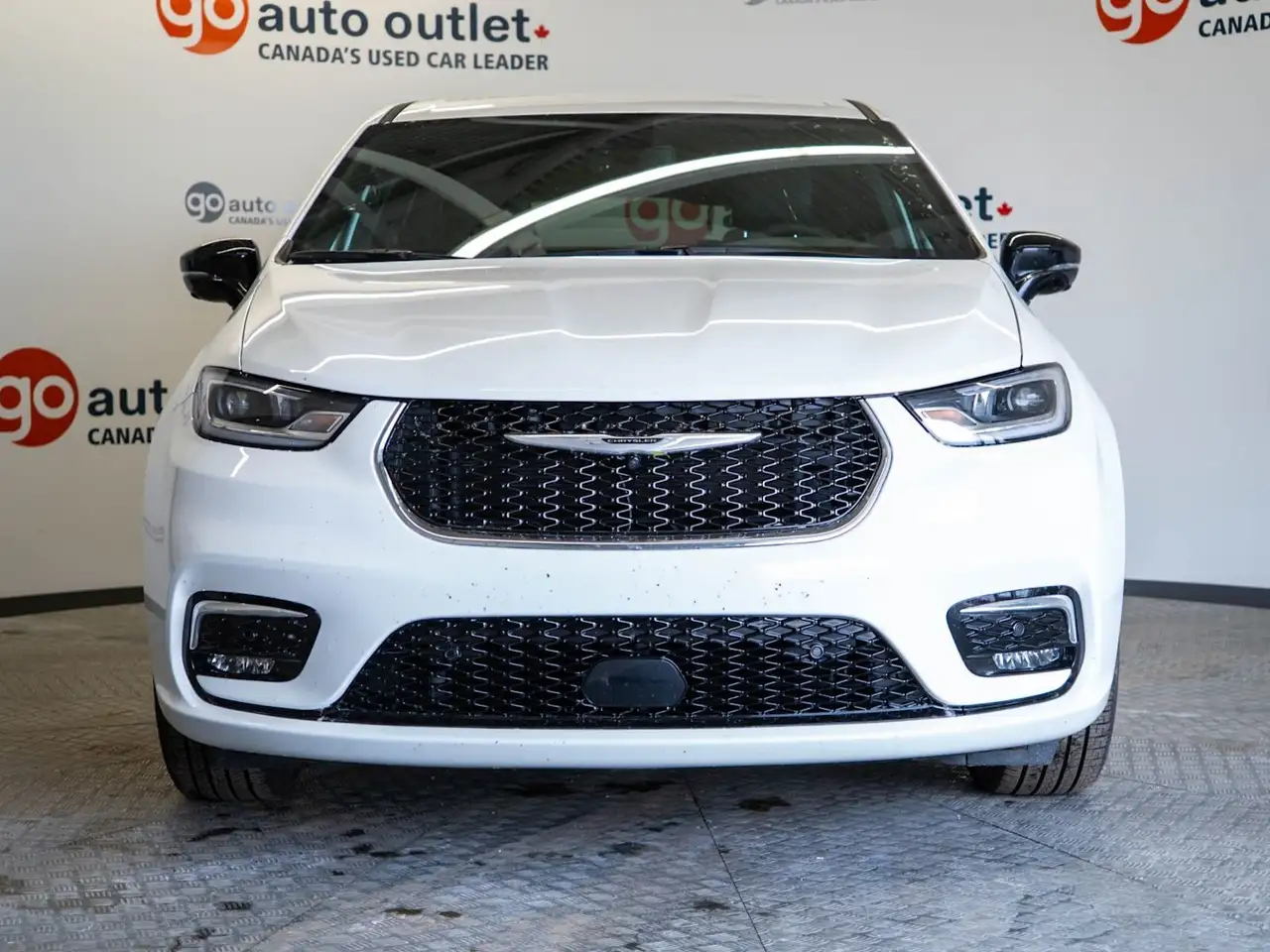 Chrysler Pacifica снимка Chrysler Pacifica