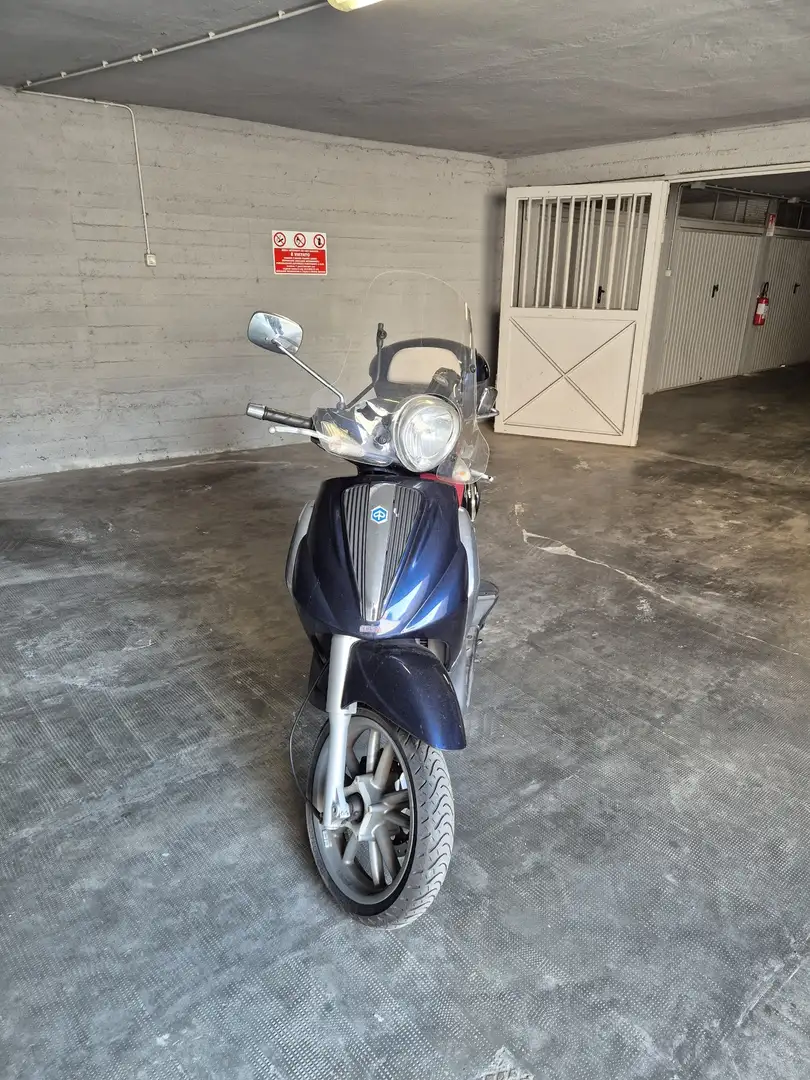 Piaggio Beverly 250 Tourer IE Azul - 2