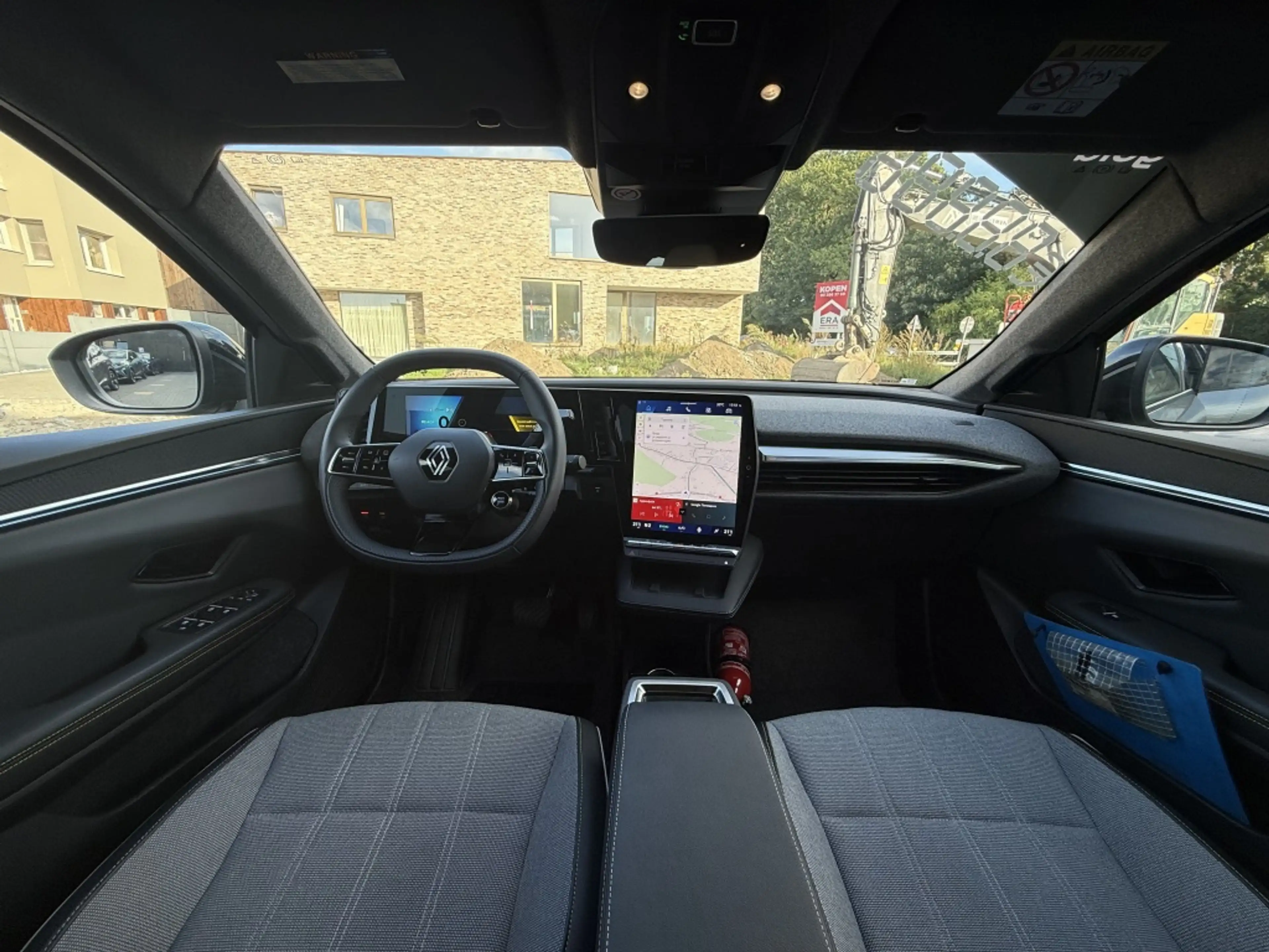Renault Scenic E-Tech Electric 220 Long Range Techno — photo 12