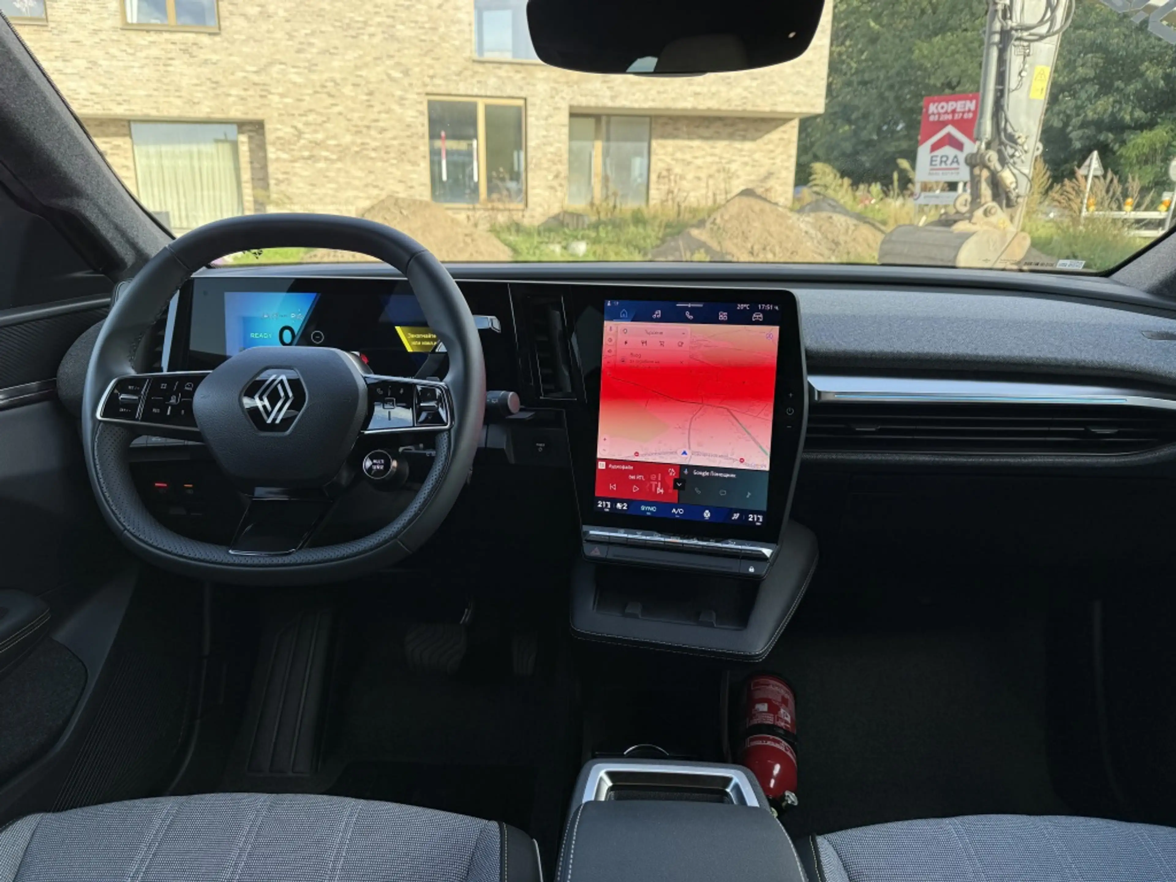 Renault Scenic E-Tech Electric 220 Long Range Techno — photo 11
