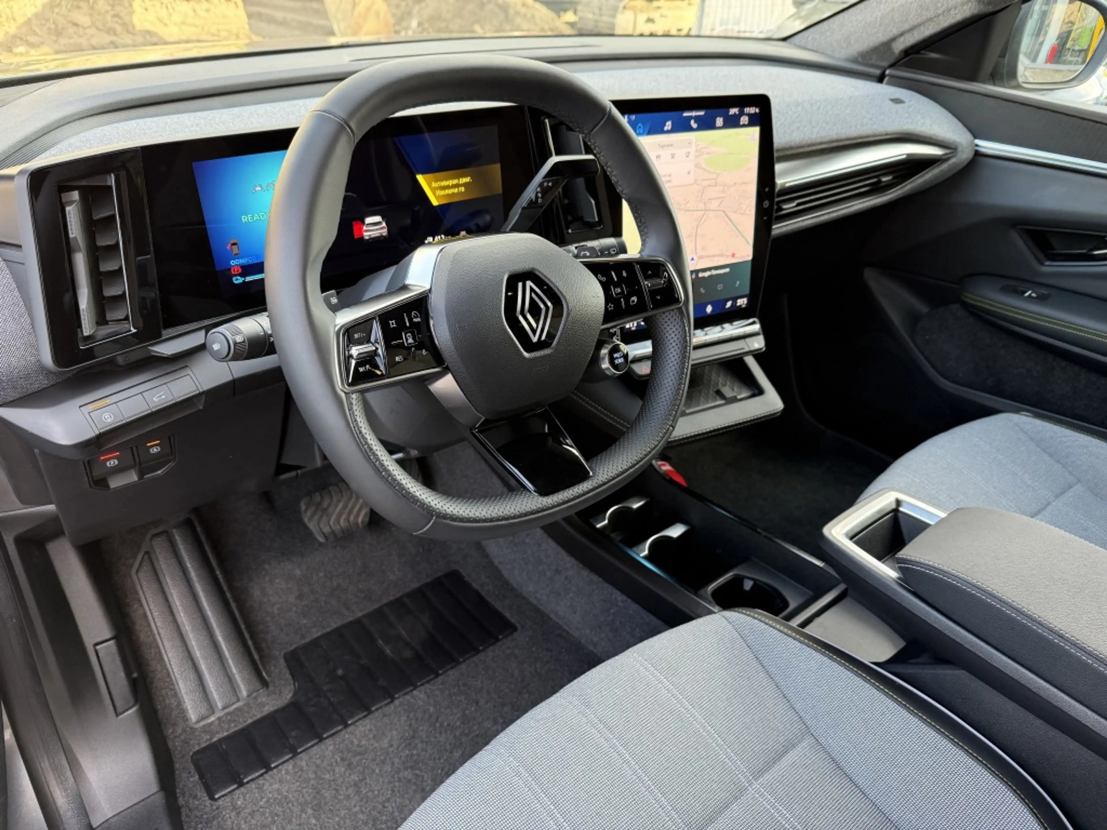 Renault Scenic E-Tech Electric 220 Long Range Techno — photo 15