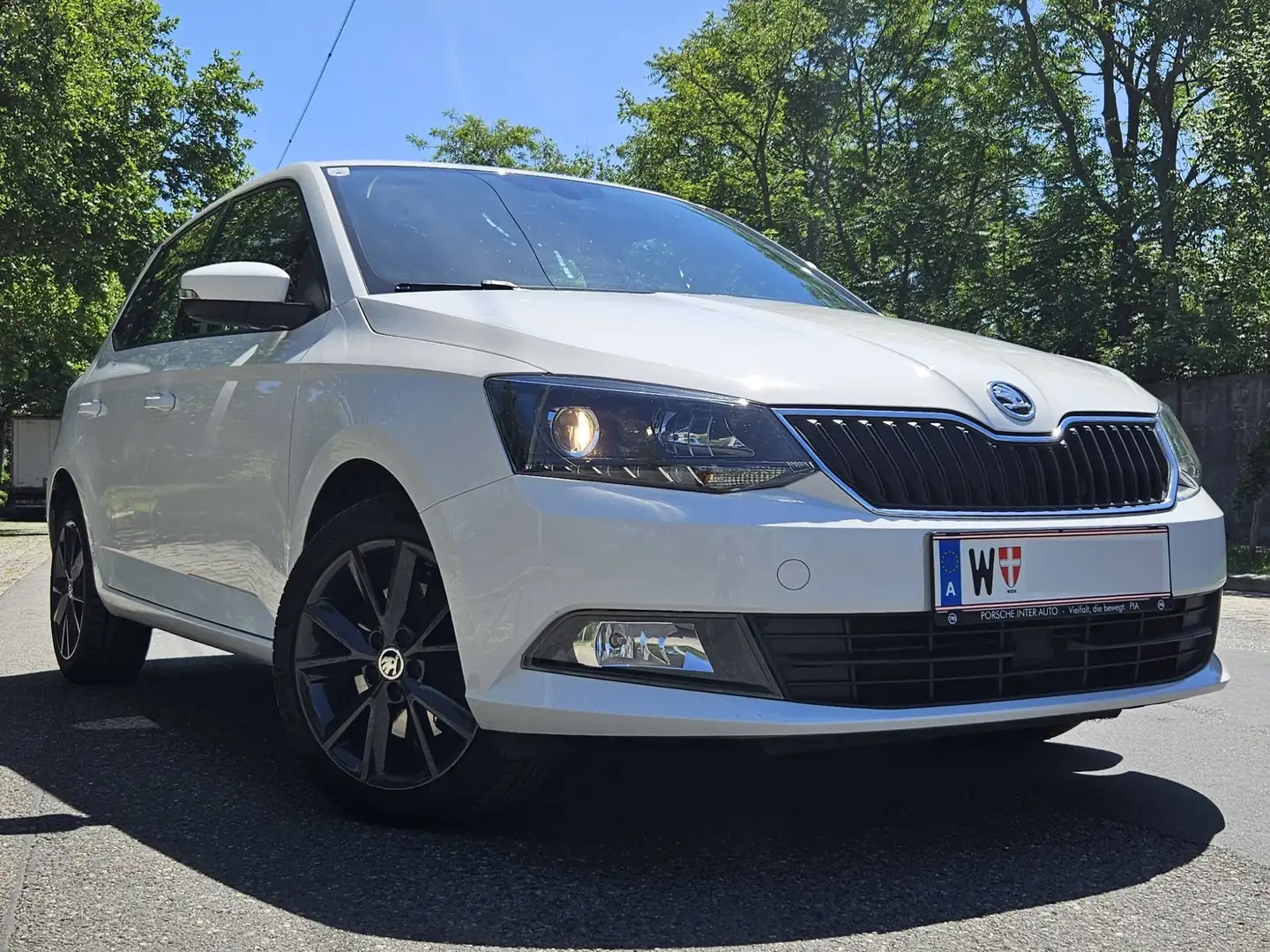 Skoda Fabia Style 1,2 TSI / 4-Zylinder 110PS Weiß - 1