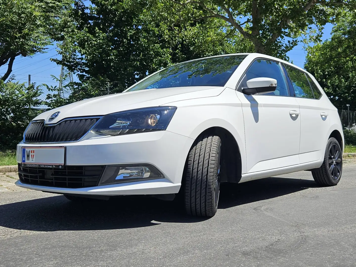 Skoda Fabia Style 1,2 TSI / 4-Zylinder 110PS Weiß - 2
