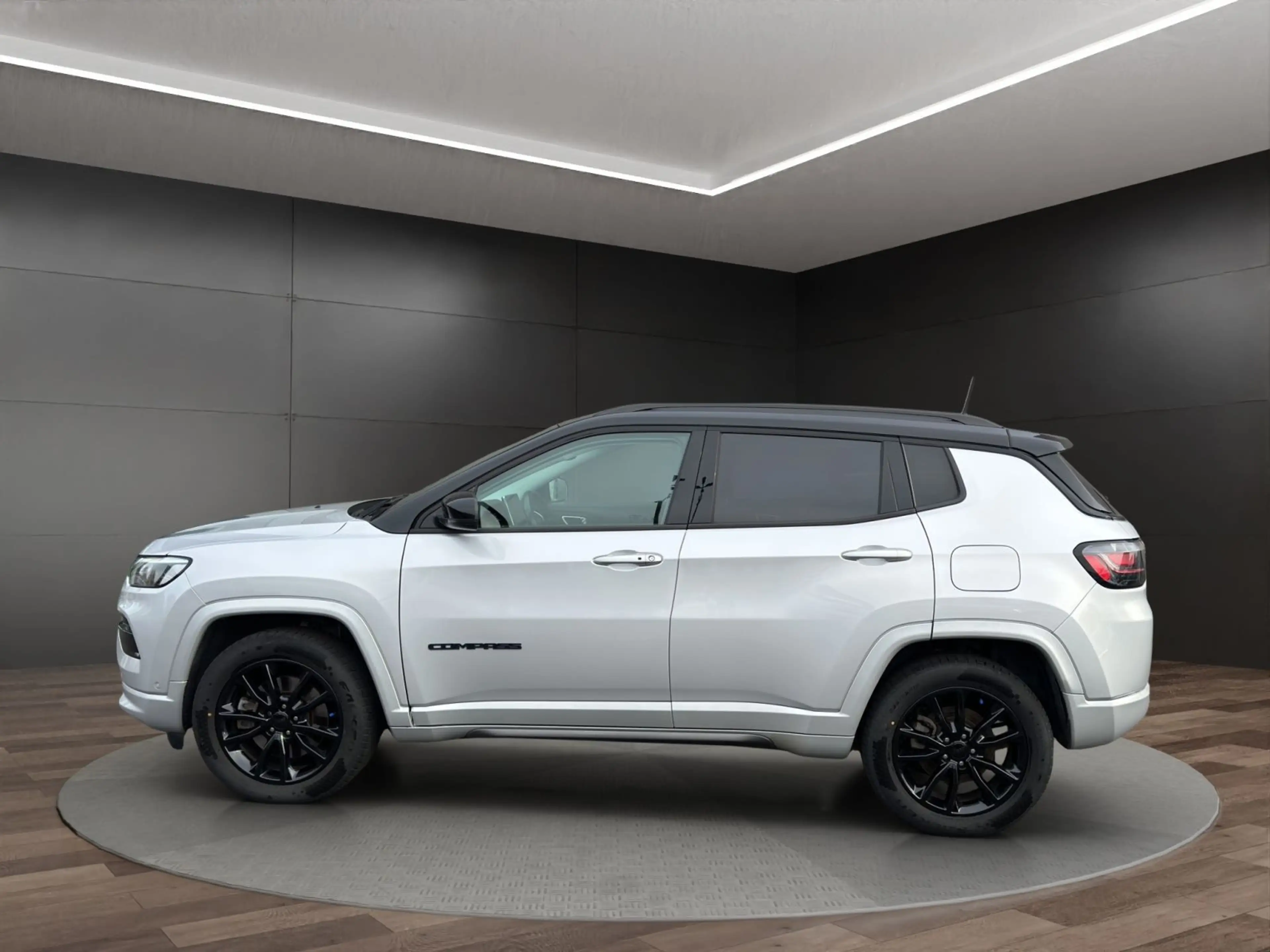 Jeep Compass COMPASS S Plug-In Hybrid MY22 — photo 9