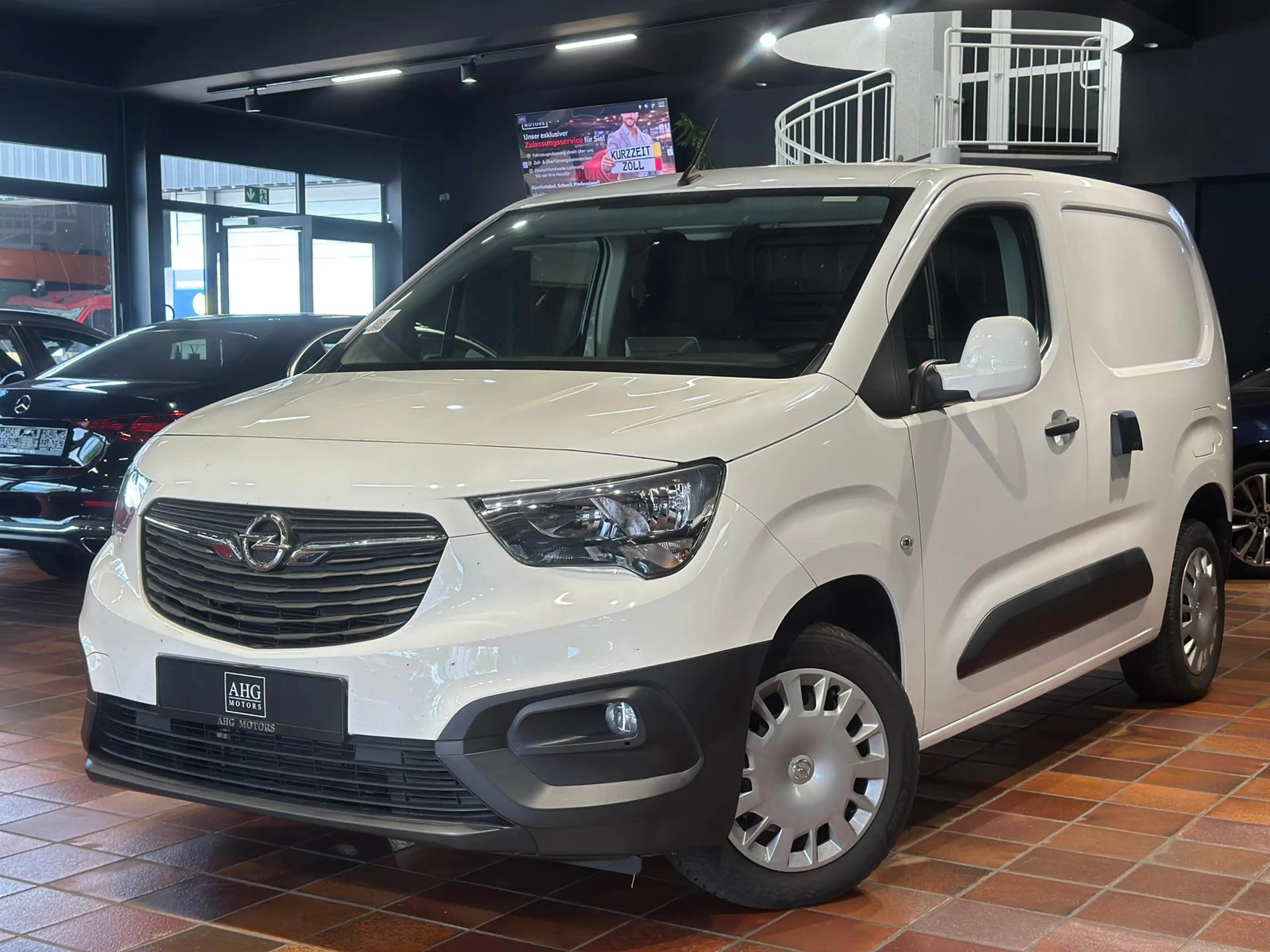Opel Combo CARGO 1.5 D EDITION SORTIMO-WERKSTATT AHK ERHÖHTE — photo 6
