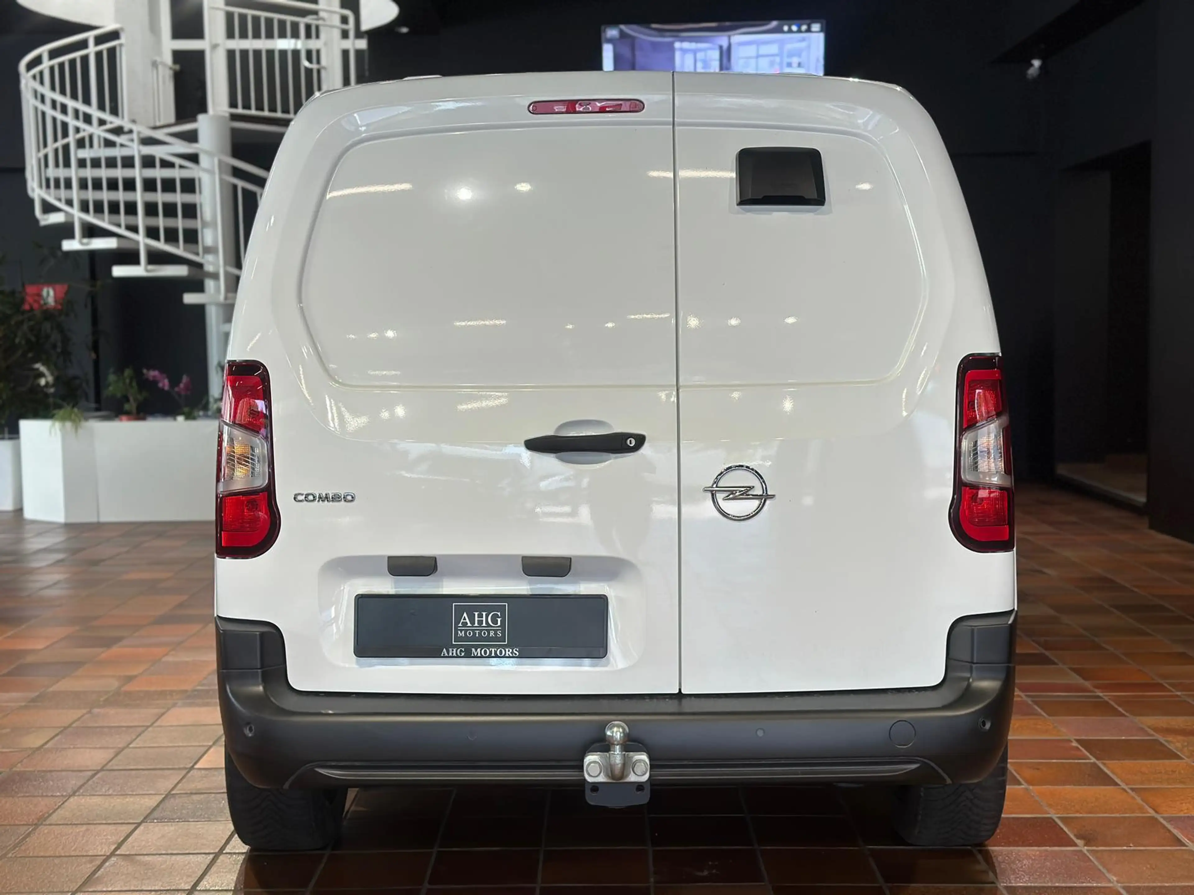 Opel Combo CARGO 1.5 D EDITION SORTIMO-WERKSTATT AHK ERHÖHTE — photo 9