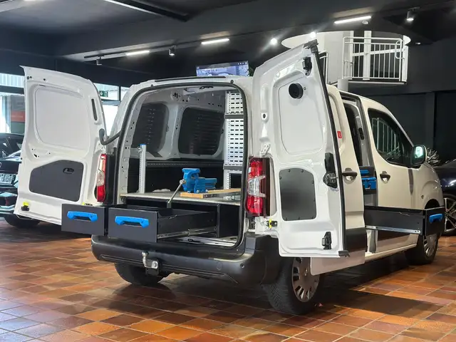 Opel Combo CARGO 1.5 D EDITION SORTIMO-WERKSTATT AHK ERHÖHTE