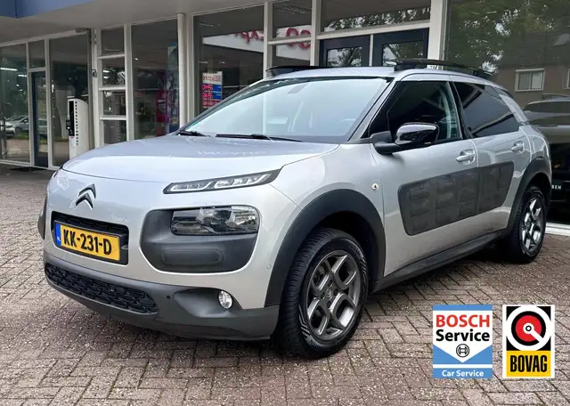 Citroen C4 Cactus 1.2 PureTech Pano, Camera Bluetooth, Navi..