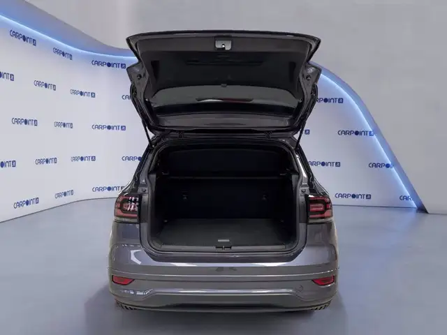 Volkswagen T-Cross view 18