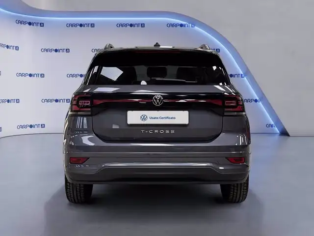 Volkswagen T-Cross view 5