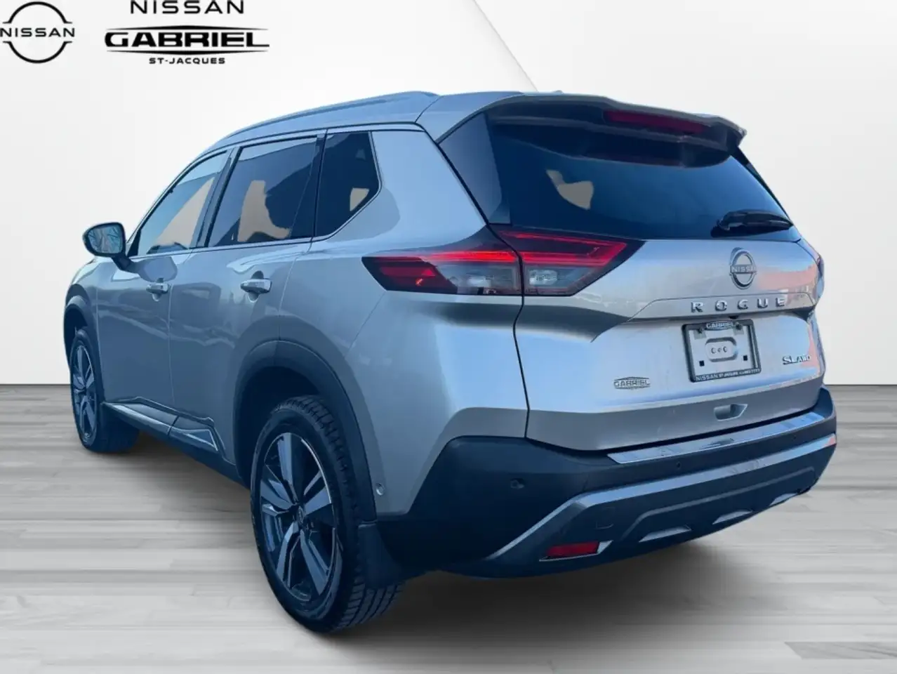Nissan Rogue снимка Nissan Rogue