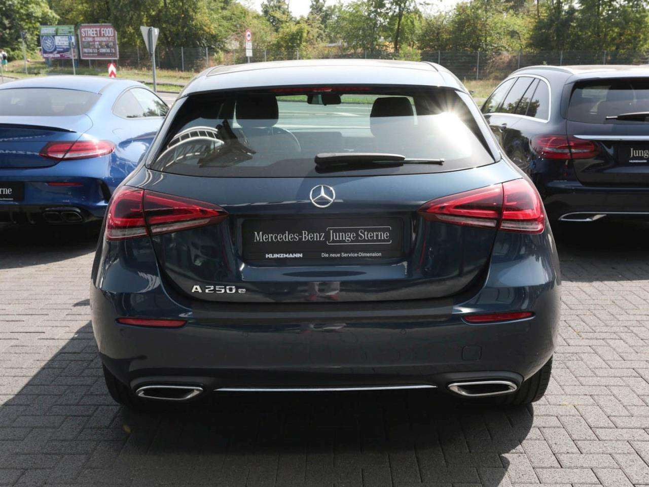 Mercedes-Benz A 250
