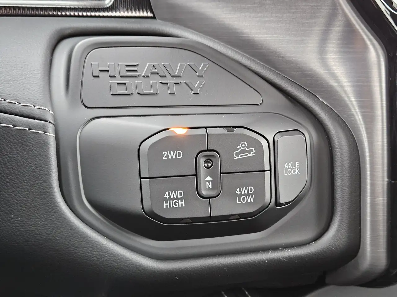 RAM 2500 снимка RAM 2500