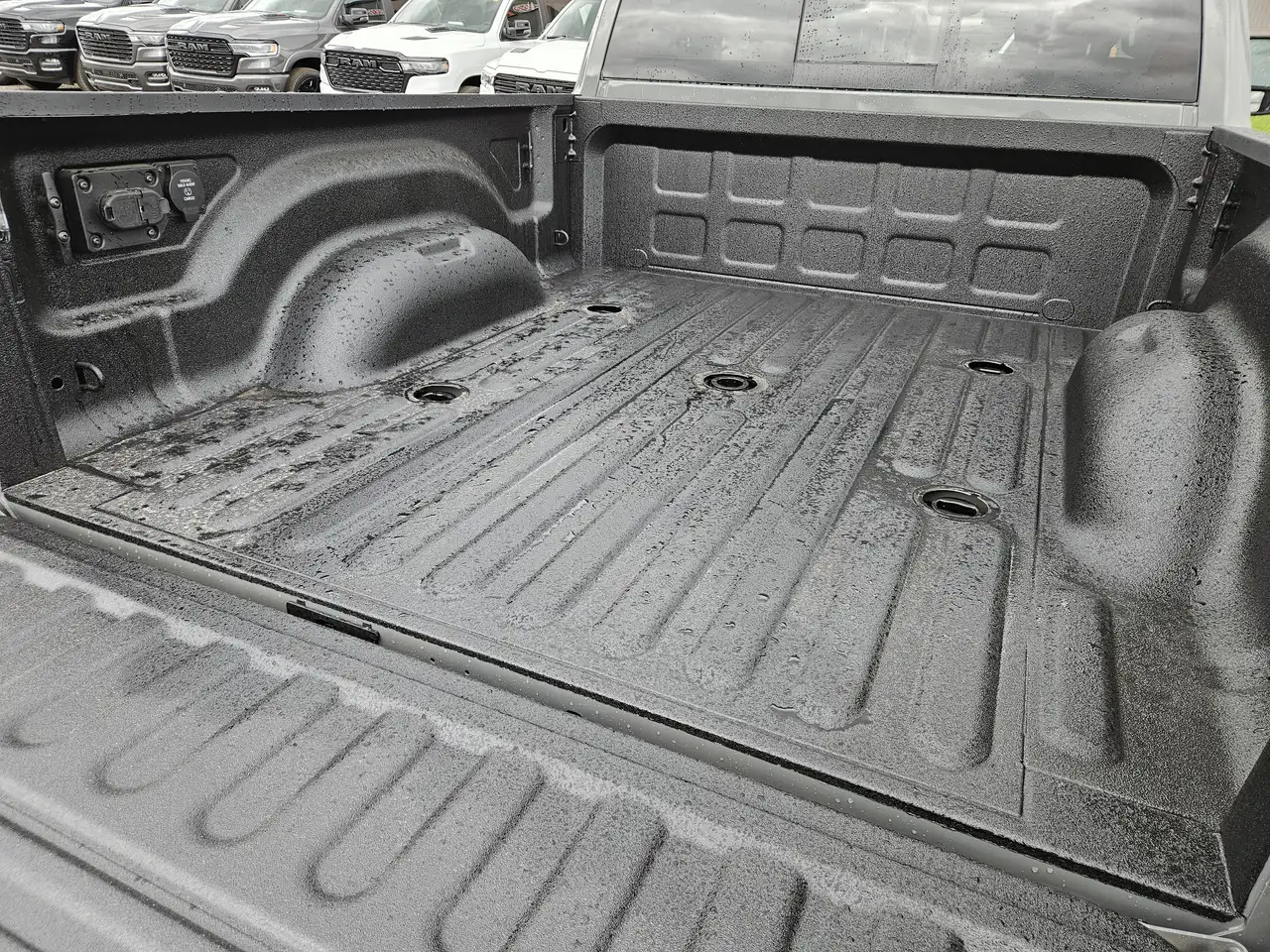 RAM 2500 снимка RAM 2500