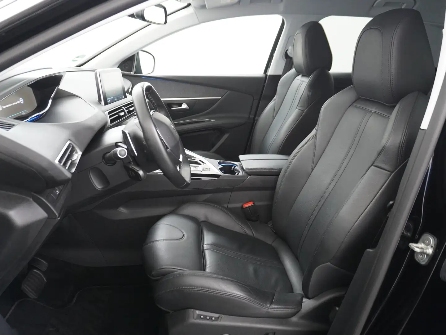 Peugeot 3008 T131pk AUT-8 Elektr.+Leer 360-Camera Navi Avantage Zwart - 1