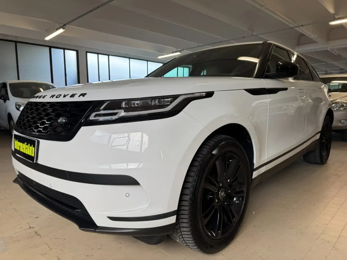 Land Rover Range Rover Velar 2.0D I4 180 CV R-Dynamic S Weiß - 1