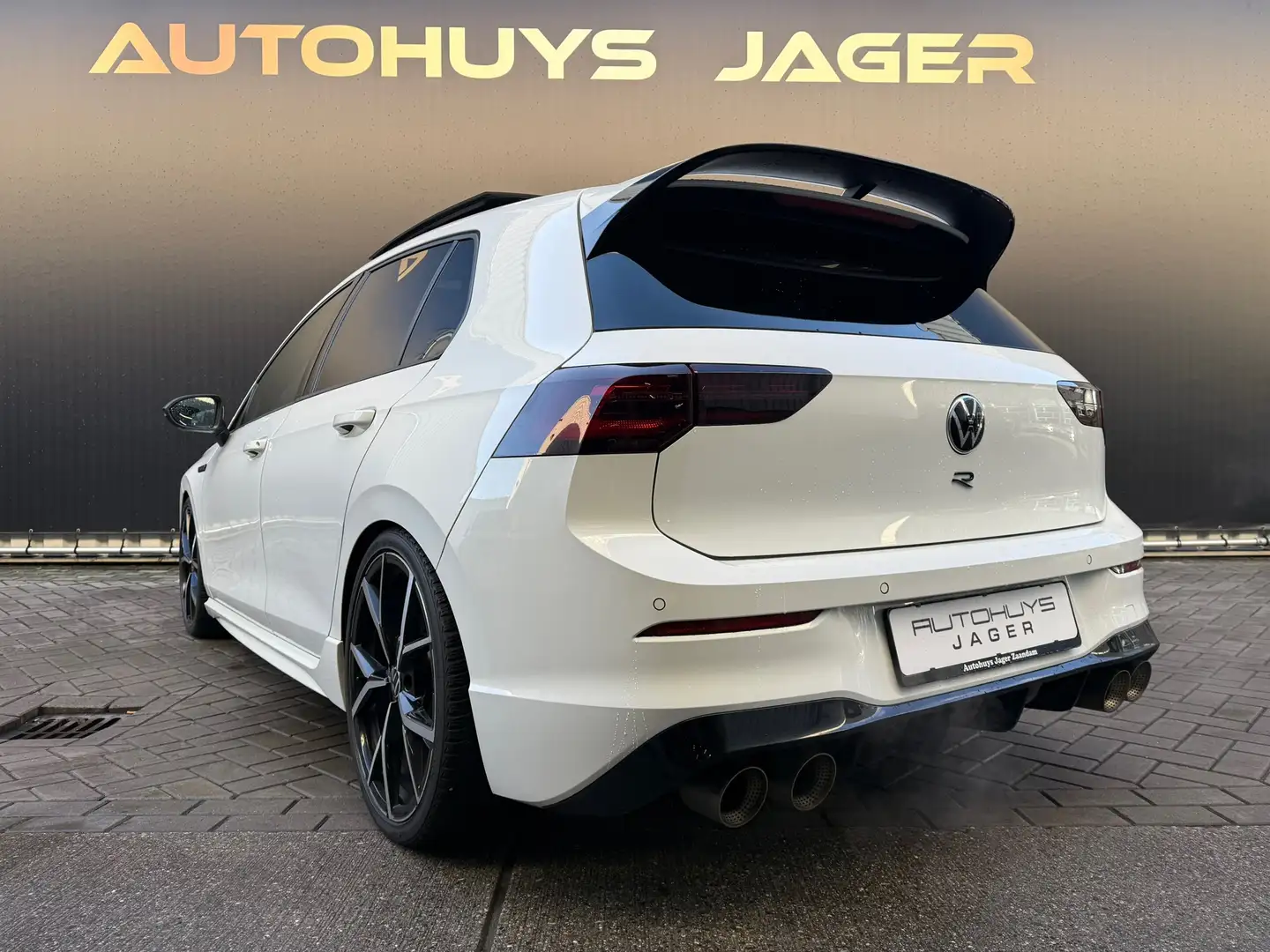 Volkswagen Golf 2.0 TSI R 4Motion Akrapovic Performance - 2