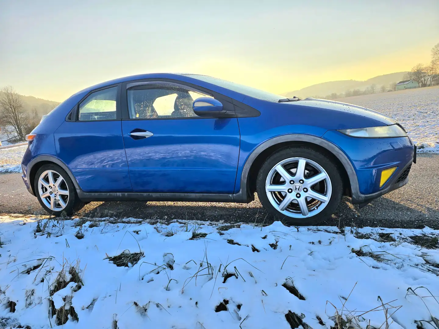 Honda Civic Civic 1,8 i-VTEC Executive Executive Blau - 2