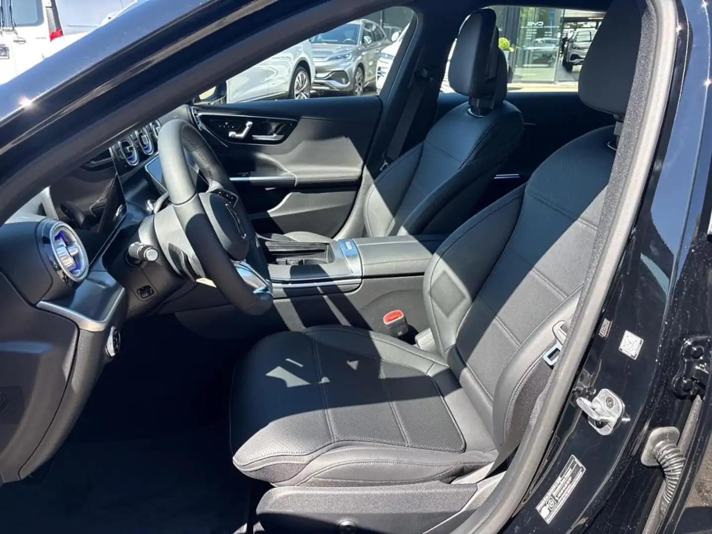 Mercedes-Benz C 180 T Edition-AVANTGARDE+AHK+360°+MEMORY+THERM Schwarz - 2