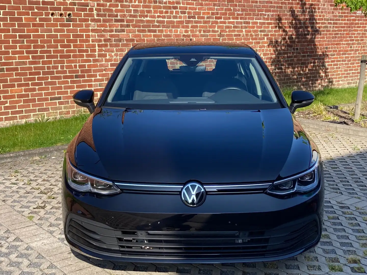 Volkswagen Golf VIII 1.5 TSI Life - Model 2021 - 50.000 Km Zwart - 1