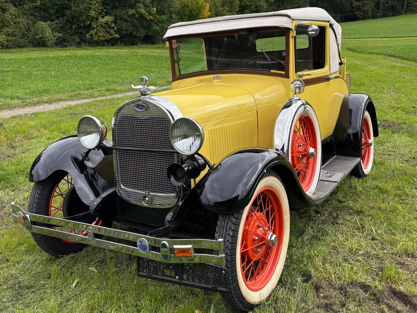 Ford Model A Sport Coupe Deluxe 1928 Gelb - 1