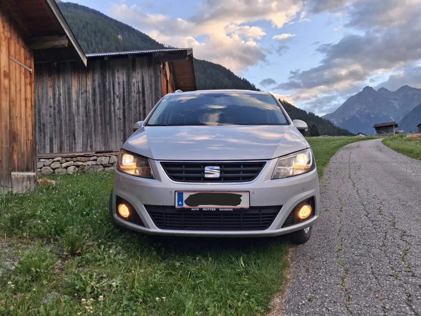 SEAT Alhambra Alhambra Executive 2,0 TDI CR Executive Silber - 1
