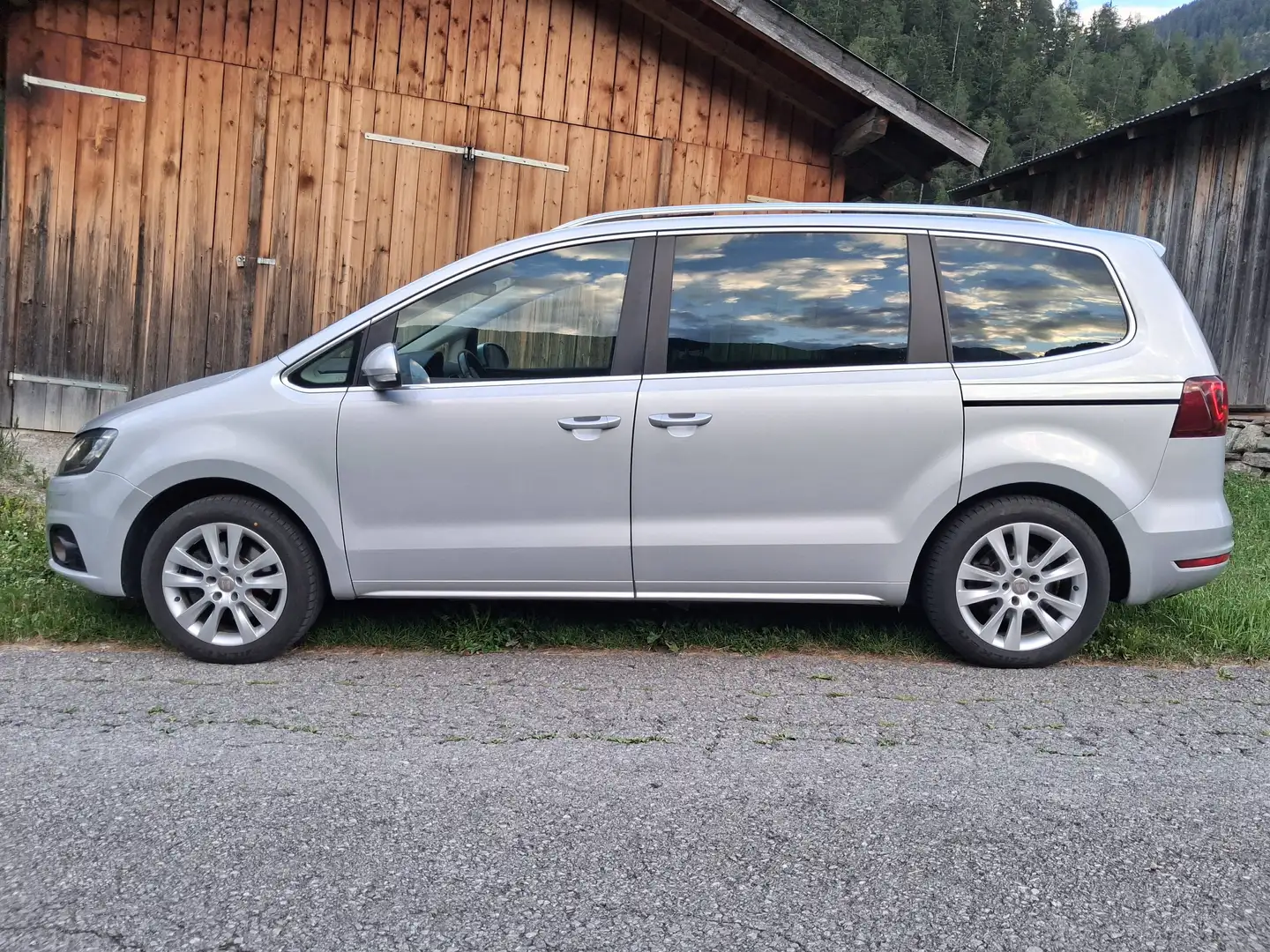SEAT Alhambra Alhambra Executive 2,0 TDI CR Executive Silber - 2