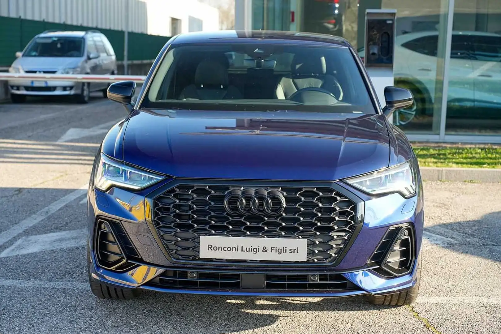 Audi Q3 2ª serie SPB 35 TDI S tronic Identity Black Blu/Azzurro - 2
