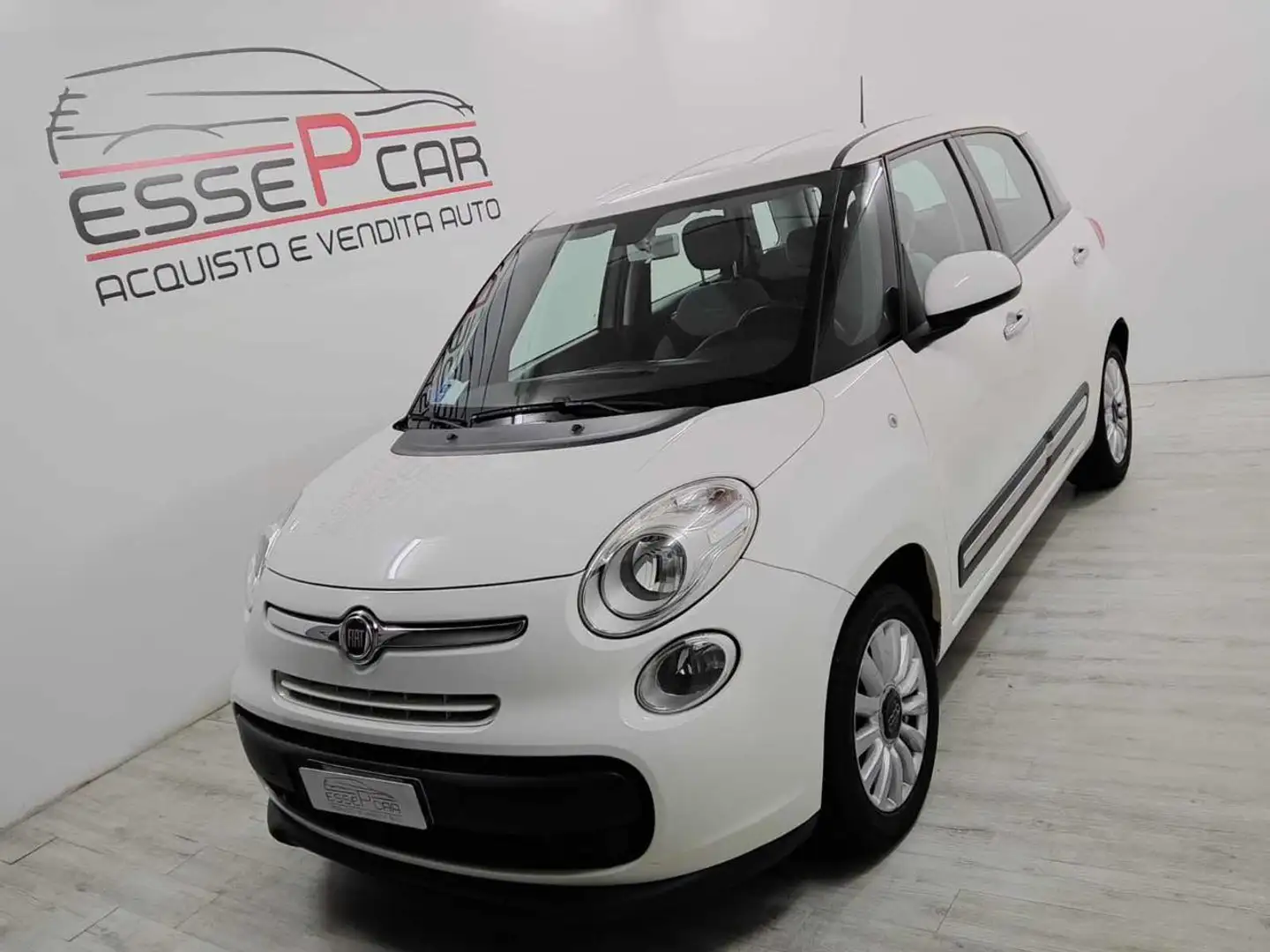Fiat 500L 1.4 95 CV Lounge Bianco - 1