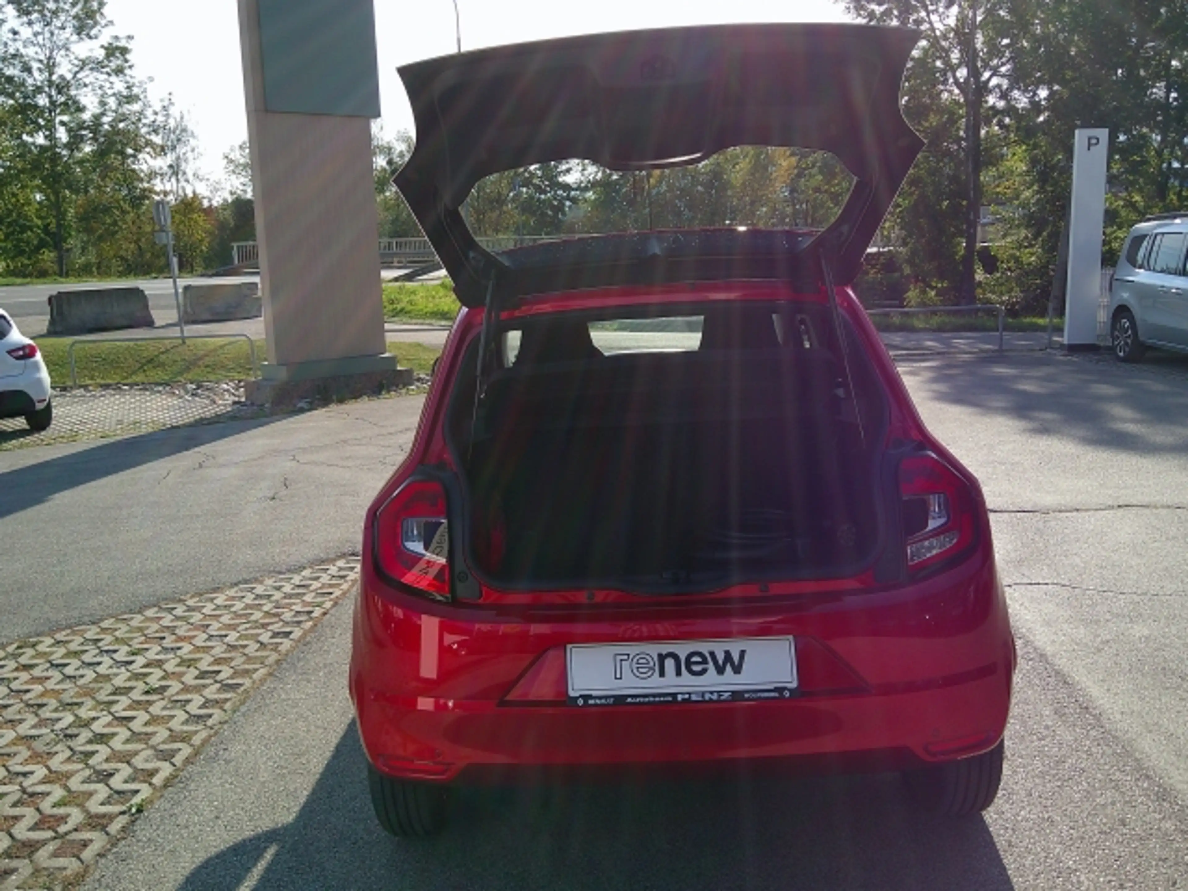 Renault Twingo TWINGO 3 ELECTRIC ZEN — photo 8