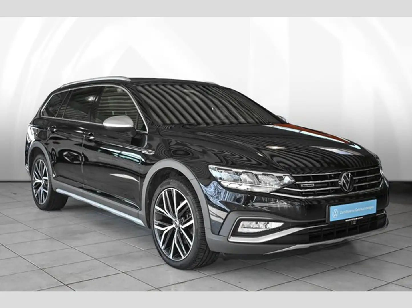 Volkswagen Passat Alltrack 2.0 TDI 4 Motion DSG Zwart - 2