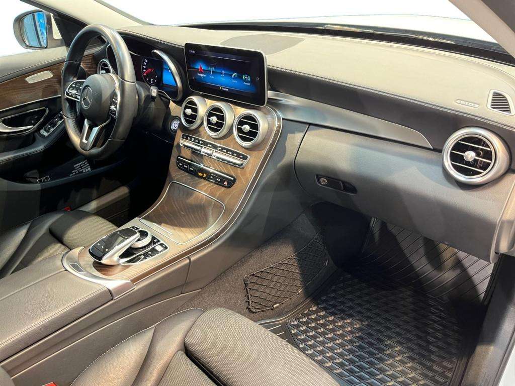 Mercedes-Benz C 220