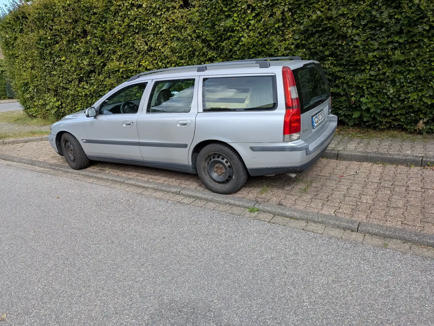 Volvo V70 2.4 LPG Plateado - 1