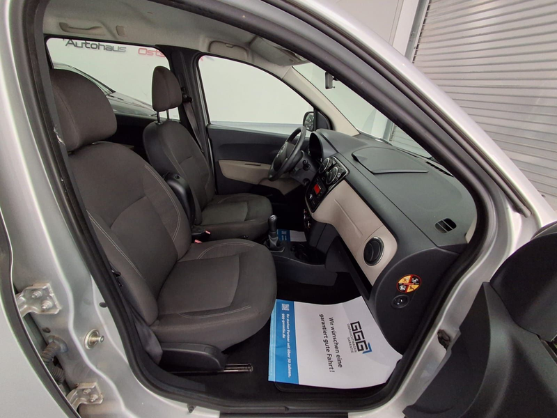 Dacia Lodgy Laureate/Klima/PDC/1HD/HU Neu/Allwetterrei — photo 6