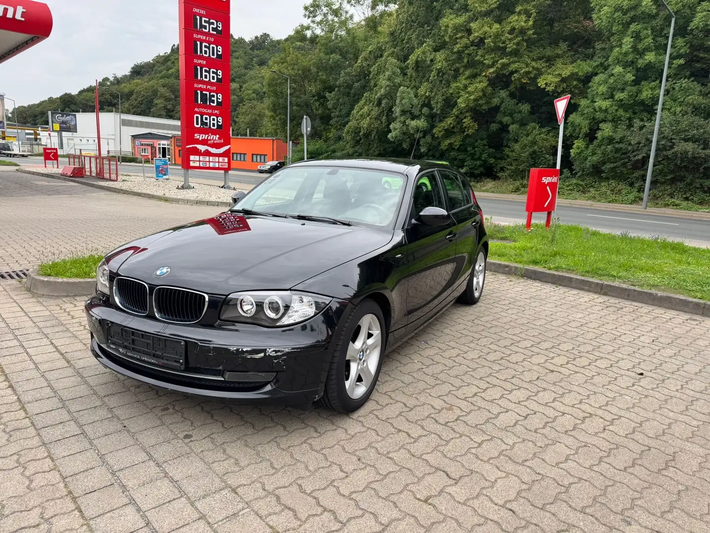 BMW 118 TÜV/ BIS / 07/2026 Negro - 1