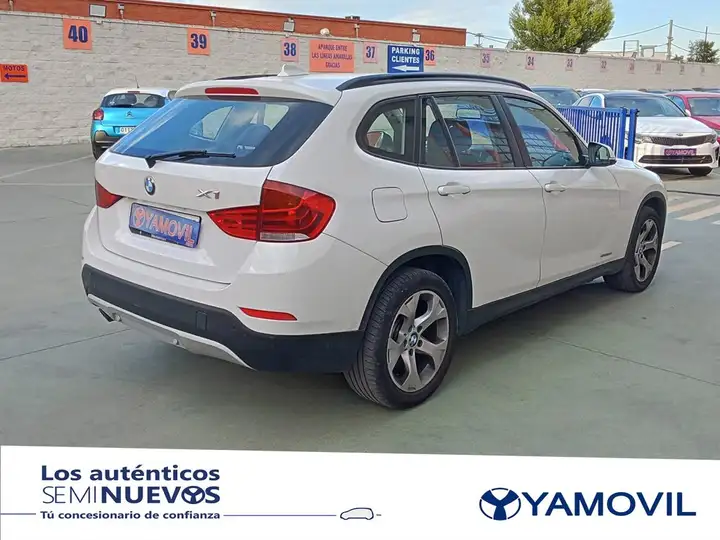 BMW X1 sDrive 18dA (E84) 2014, foto 2