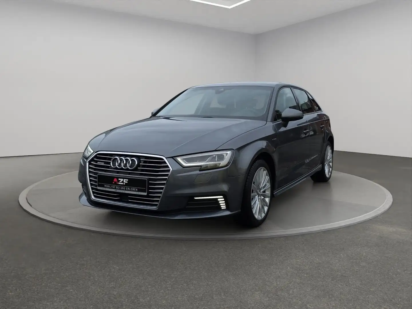 Audi A3 1.4 TFSI e-tron S-tronic sport LED+ Gris - 2