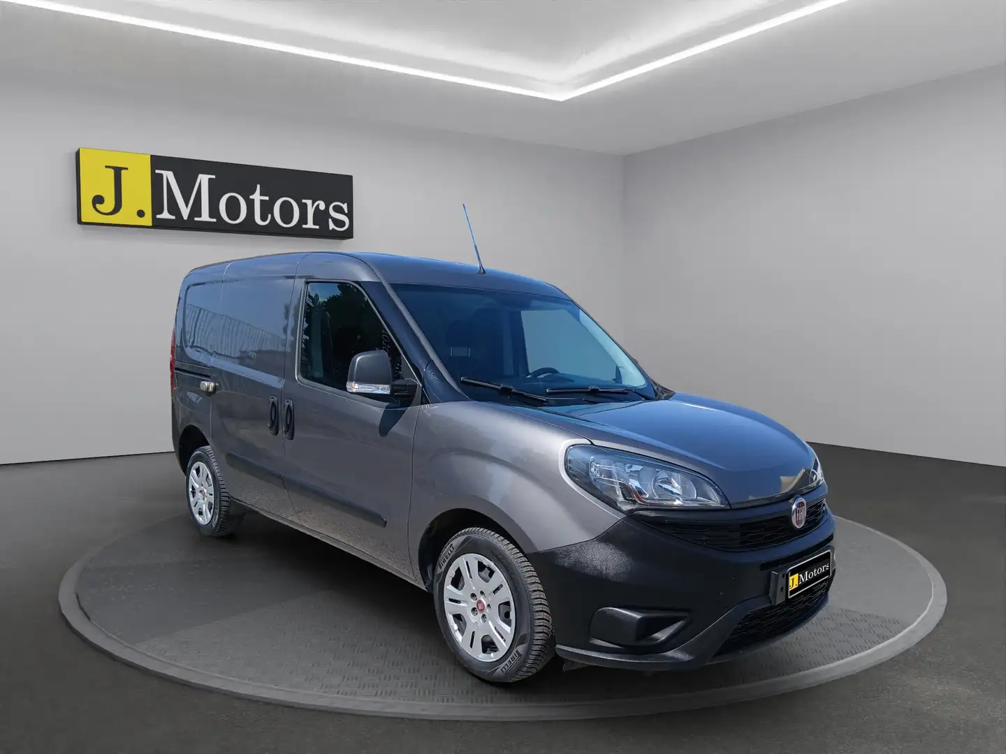Fiat Doblo 1.6 MULTIJET 105CV 3 Posti Lounge Grigio - 1