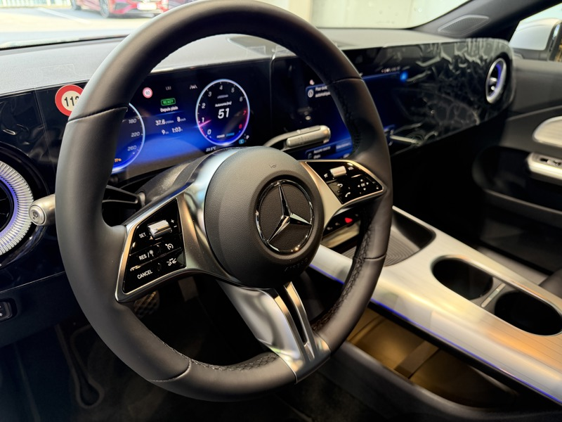 Mercedes-Benz CLA 180 Coupé CLA — photo 11