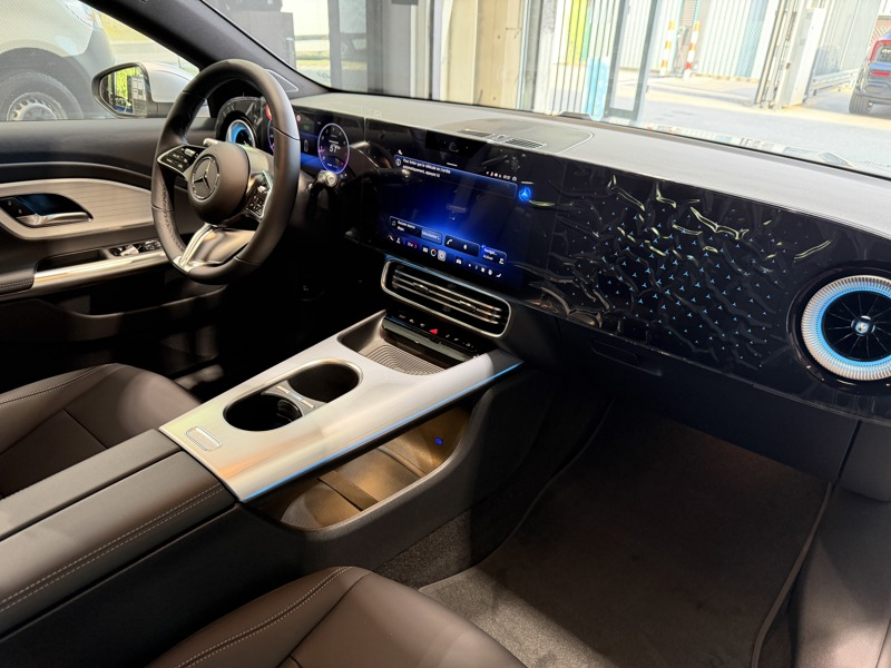 Mercedes-Benz CLA 180 Coupé CLA — photo 9