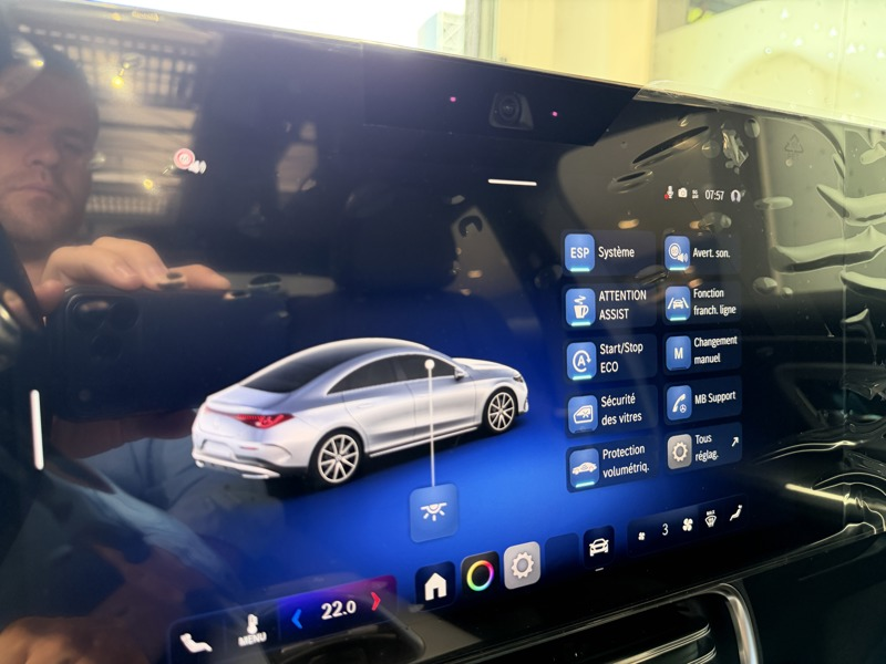Mercedes-Benz CLA 180 Coupé CLA — photo 15