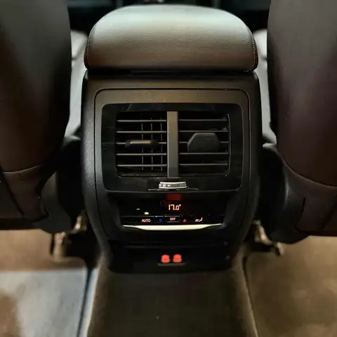 BMW X3 view 19