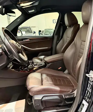 BMW X3 view 11